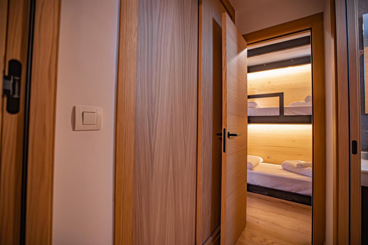 Holidays, Edificio Serraneu, Sierra Nevada 4 Personas Y Parking Zewnętrze zdjęcie