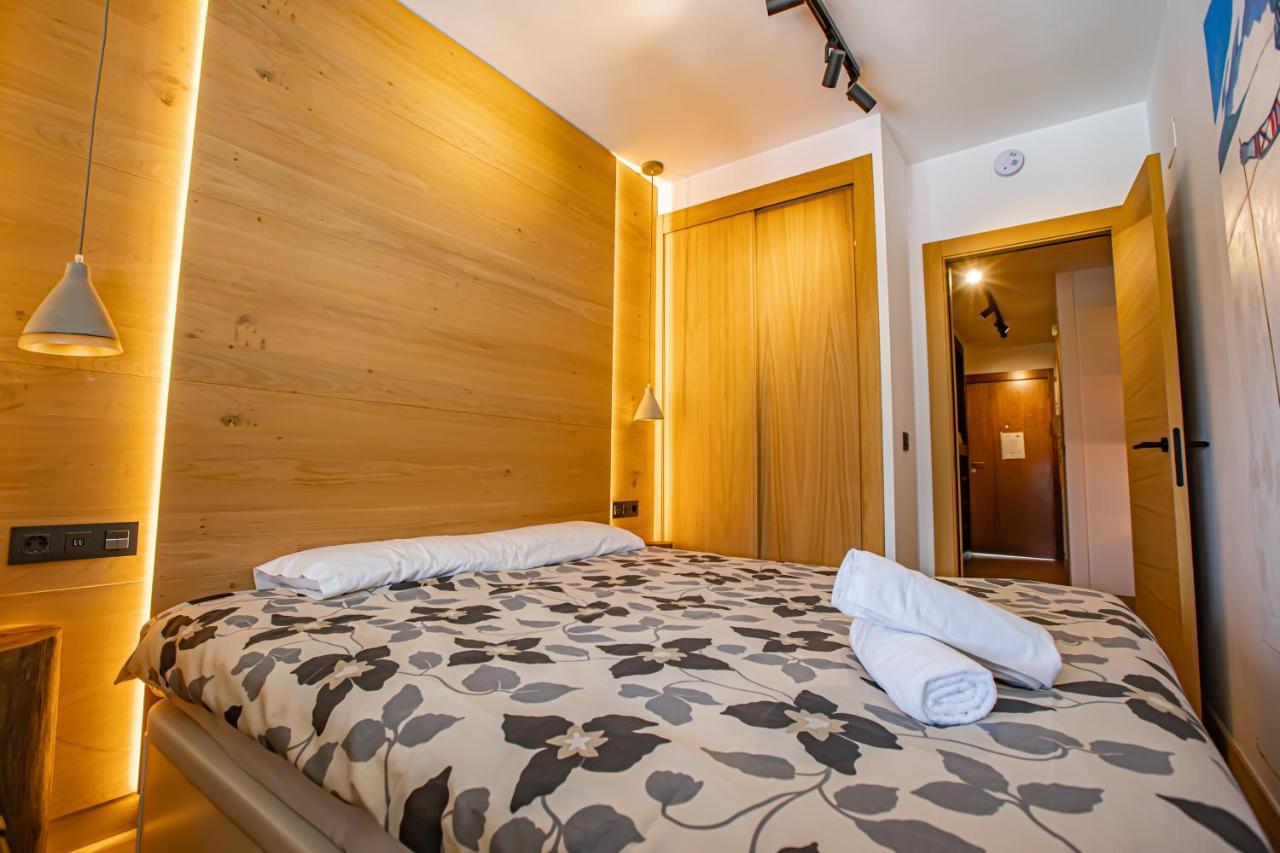 Holidays, Edificio Serraneu, Sierra Nevada 4 Personas Y Parking Zewnętrze zdjęcie